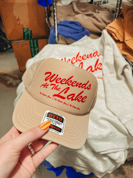 *PRE-ORDER* 
Weekends at the Lake, Summer Lake Days Trucker Hat: Khaki